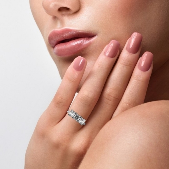 NEW White Sapphire 3 Stone Ring in Stainless Steel - Picture 10 of 13